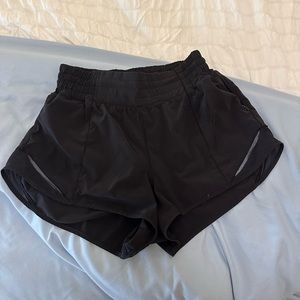 Lululemon High Waisted Black Hotty Hot Shorts 2.5”